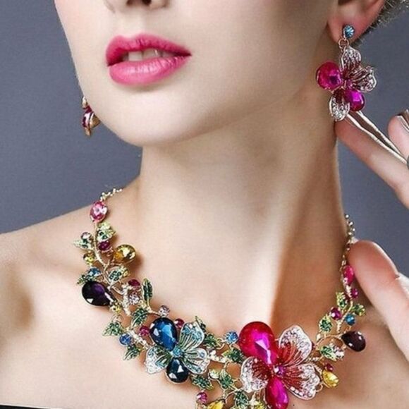 Elegant Multicolor Floral Necklace and Earring Set - Picture 1 of 3